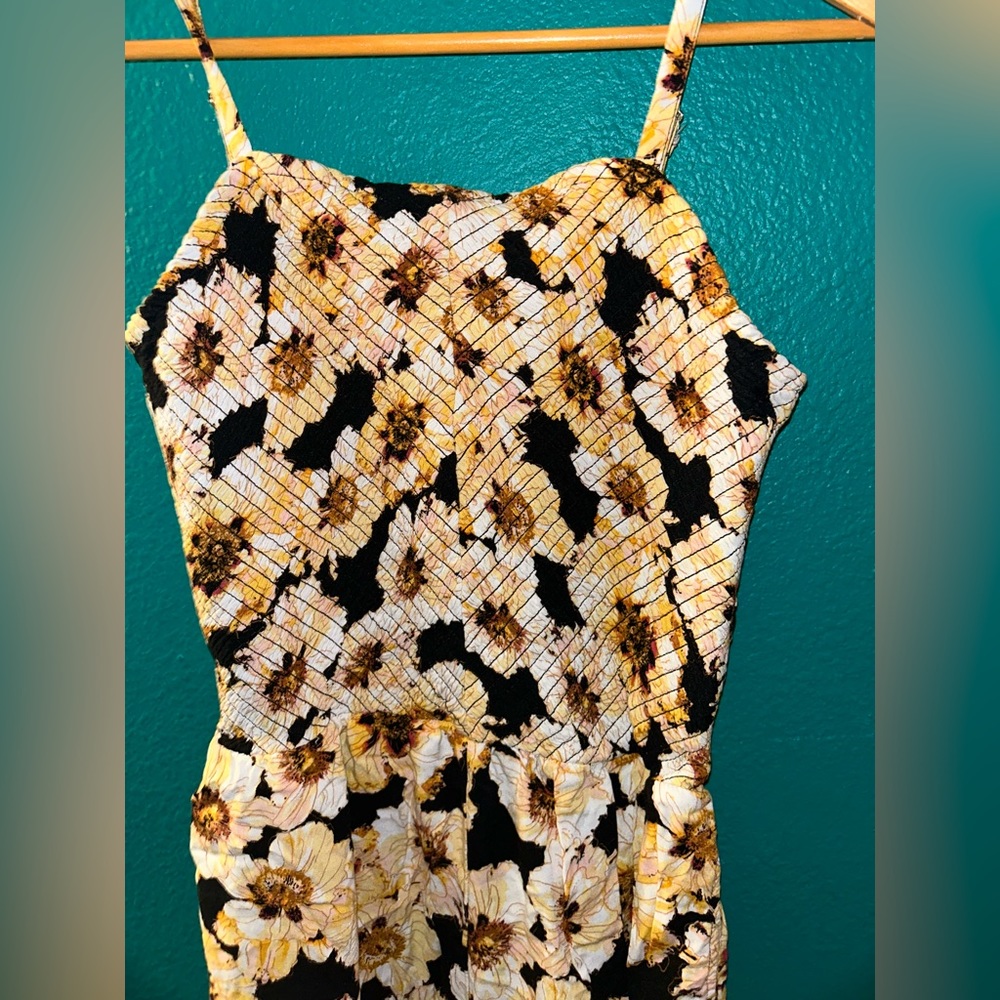 Maurices size large one piece romper, sunflower bodysuit - Picture 4 of 6